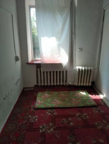 в районе пишпек: 45 м², 2 комнаты, Утепленный, Забор, огорожен