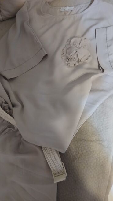 new yorker крагујевац – слике: Zara, L (EU 40), Jednobojni, bоја - Bež
