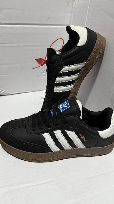 Спецодежда: Кроссовки Adidas Samba

• цвет: черный
• размеры: 36 - 40 — 1
