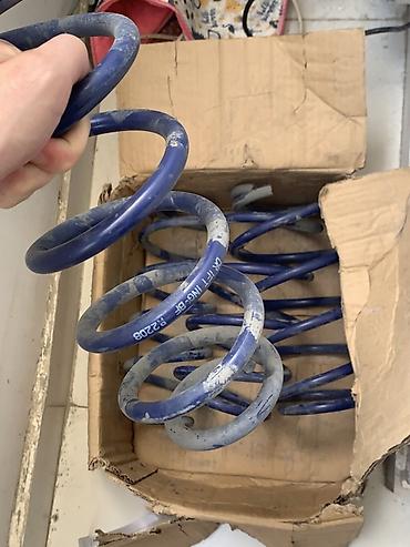 Ehtiyat hissələri: Avtomobil üçün mavi coil yay dəsti - Növ: Asqı üçün coil spring (yay) — 3