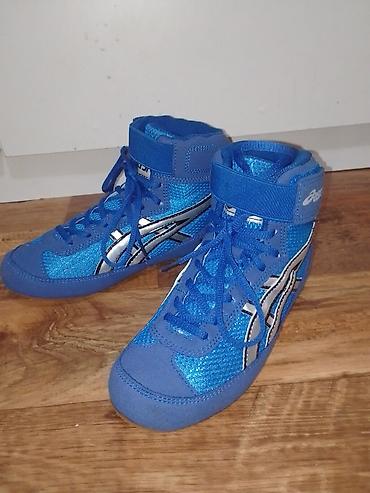 Patike: ASICS dečije rvačke patike – broj 33 - Model: visoki profil sa — 15