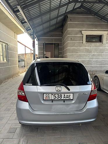 Honda: Honda Fit: 2002 г., 1.3 л, Вариатор, Бензин, Хэтчбэк — 5