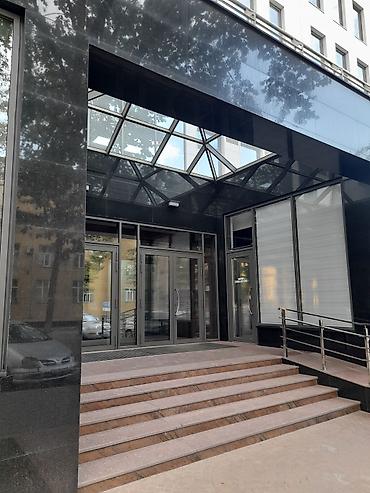 Аренда офисов: Аренда офисов, 404 м², В бизнес центре, 1 линия — 3