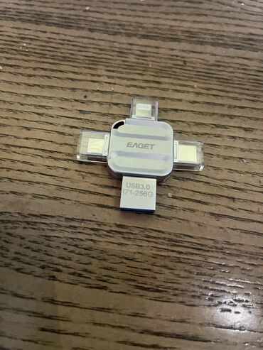 fləş kart: 256 gb 4 cixiș usb3 sũretli mence super bir sheydir real aliciya
