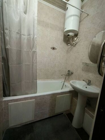 квартира бишкек жашаганга: 3 комнаты, 63 м², 105 серия, 5 этаж, Косметический ремонт