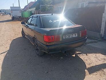 Audi: Audi 80: 1989 г., Седан — 6