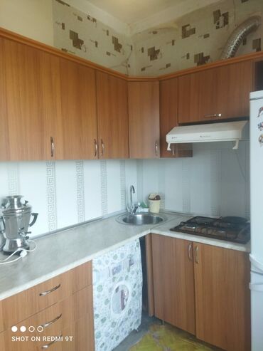 metbext masası: 💫 Metbext mebeli *Qiymət 400 azn* Ölçü bilinmir Üzərində moyka + qaz