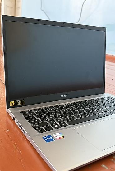 asus rog srtix: Acer Aspire 3 noutbuku + çiyin çantası Xüsusiyyətlər: - Ekran: 15.6" — 3