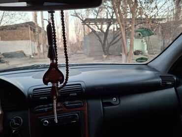 Mercedes-Benz: Mercedes-Benz C-Class: 2003 г., 1.8 л, Механика, Бензин, Универсал — 9