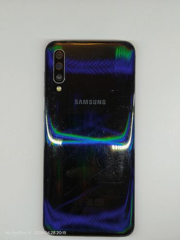 Samsung: Samsung A50, Sensor, Barmaq izi, Simsiz şarj