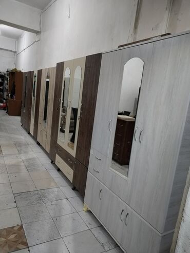 Dolablar: Yeni, Açılan, 3 qapılı Düz dolab, Dolab-asılqan, Azərbaycan — 8