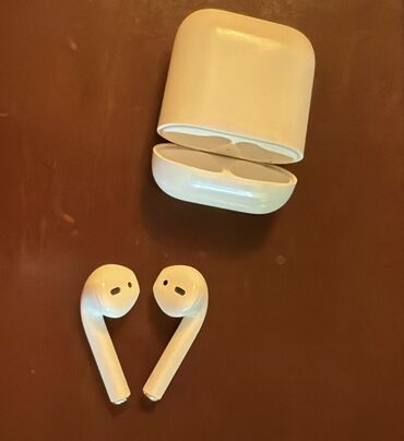 basavik qutusu: Б/у Беспроводные (Bluetooth) Наушники, Apple, цвет - Белый