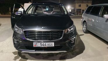 скутеры бензиновые: Kia Carnival: 2020 г., Вэн/Минивэн