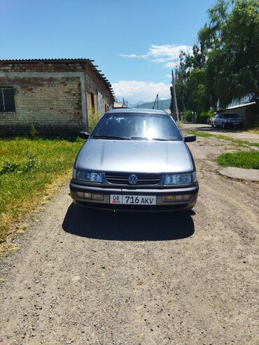 продаю авто по следующим выкупом: Volkswagen Passat: 1995 г., 1.8 л, Механика, Бензин, Седан