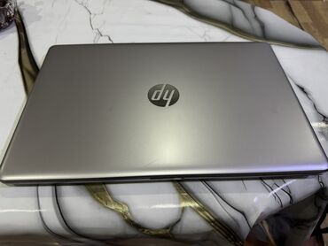 Masaüstü kompüterlər və iş stansiyaları: İşlənmiş HP 17.3 ", Intel Core i7, 256 GB