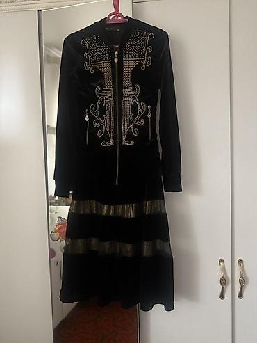 Повседневные платья: Женская одежда, трикотаж 1) Платье-свитер молочного цвета. - Прямой — 8