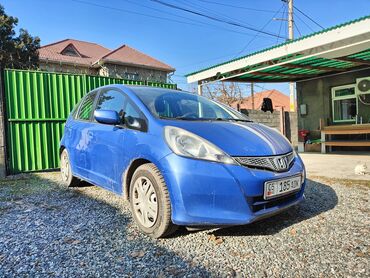 Honda: Honda Jazz: 2011 г., 1.4 л, Вариатор, Гибрид, Хэтчбэк