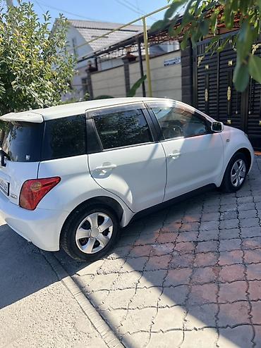 Toyota: Toyota Ist: 2002 г., 1.5 л, Автомат, Бензин, Хэтчбэк — 3