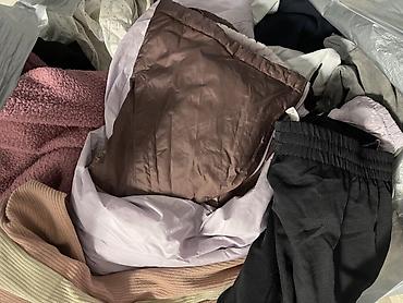 Жеке буюмдар: Микс большинство подростковой одежды в большом пакете. Все вещи в — 10