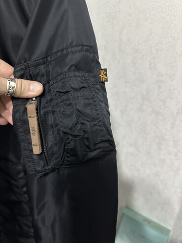 Бомберы: Бомбер Alpha Industries MA‑1 - Бренд: Alpha Industries Inc. (ярлык — 8