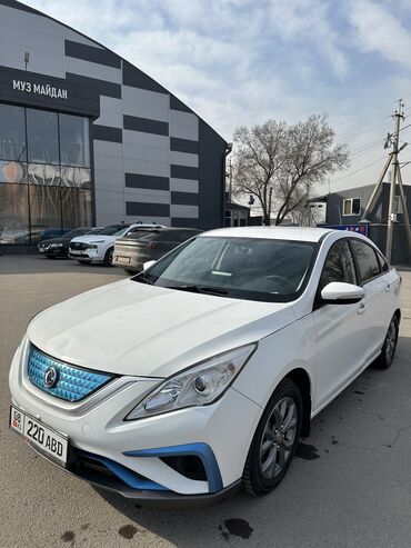Dongfeng: Dongfeng : 2018 г., 0.1 л, Вариатор, Электромобиль, Седан
