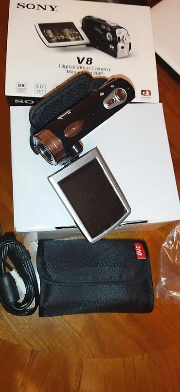 reader: SONY Digital video Camera V8 Maximize : 12MP Экран: 3.0 TFT Функция — 4