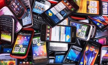 разбитые телефоны: Приму старые не нужные телефоны можно разбитые