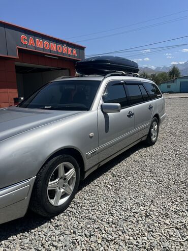 Mercedes-Benz: Mercedes-Benz 220: 1997 г., 2 л, Механика, Бензин, Универсал — 9