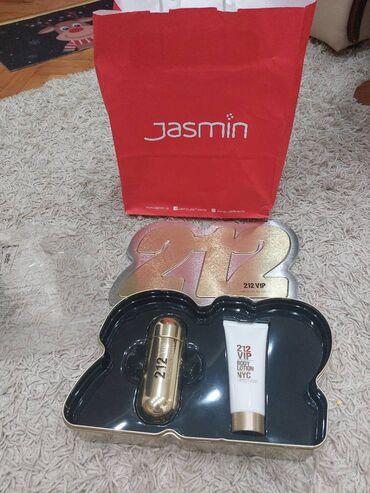 zara zenski kompleti sako i pantalone: Perfume set, Carolina Herrera, Original