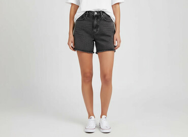 Shorts: Shorts for women, size S