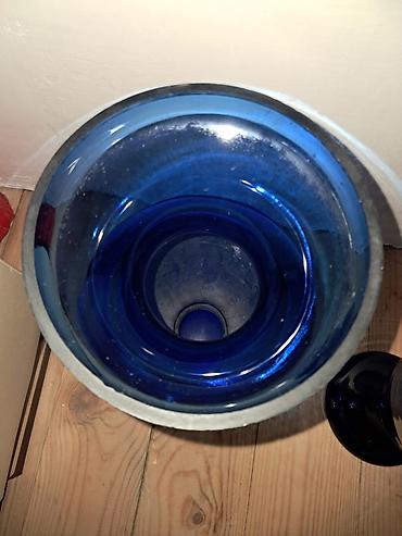 parliament aqua blue: Olcu 37 - 30 Sm !!! Bezi Xirda Ciziqlari Var Ustunde !!! Cati Yoxdur — 3