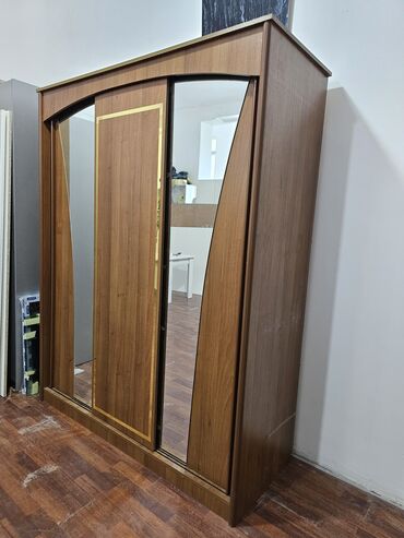 taxta qiyməti 2021: Dolab Eni 1.85 Dərinlik 60 Hündür 2 metr Qiymət - 245 AZN ünvan