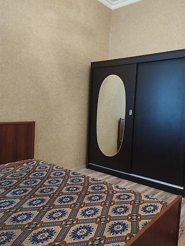 Uzunmüddətli kirayə mənzillər: Mənzilin təsviri: - Geniş planlı, işıqlı otaqlar və hündür tavanlar - — 10