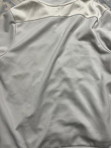 Мужская толстовка, S, Nike, Б/у, цвет - Серый at lalafo.kg Мужская толстовка, S, Nike, Б/у, цвет - Серый