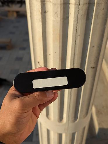 mobile holder: Универсальная табличка с номером телефона для автомобиля (бренд — 3