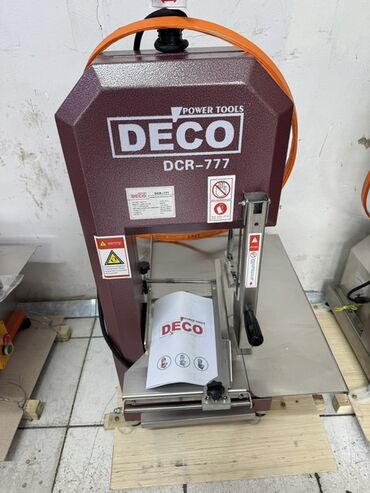 запчасти на бетономешалку: DECO DCR-777 — машина для резки костей Назначение: - Профессиональная