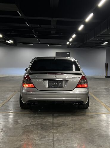 Mercedes-Benz: Mercedes-Benz E-Class: 2003 г., 5.4 л, Автомат, Бензин, Седан