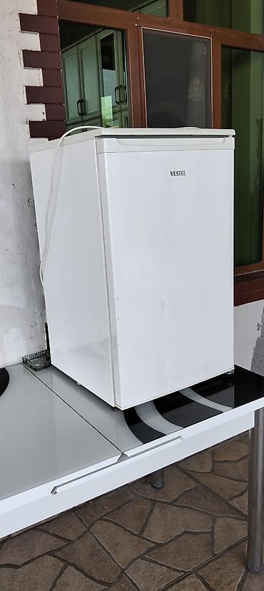 kohnə soyuducu alıram: Məhsul: Vestel mini soyuducu Xüsusiyyətlər: - Kompakt ölçü — 1