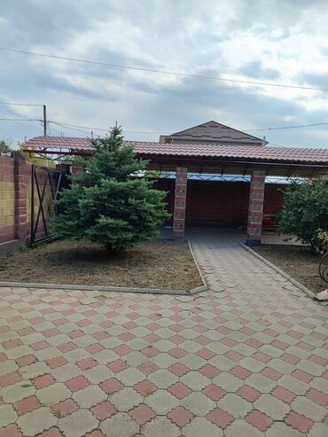 Куплю дом: Сдается 2-х этажный дом с благоустроенным двором и декоративными — 3