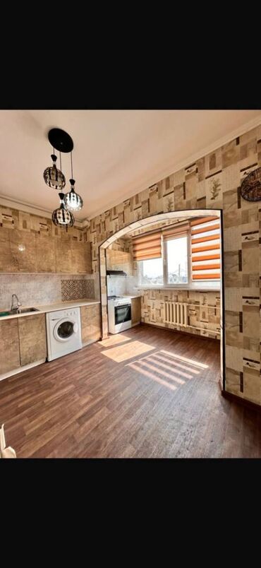 снять квартиру в районе автовокзала: 1 бөлмө, 43 кв. м, 106-серия жакшыртылган, 2 кабат, Косметикалык ремонт