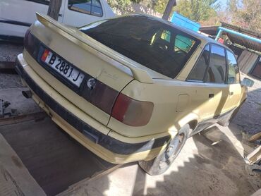 Audi: Audi 80: 1990 г., 2.3 л, Механика, Бензин, Седан