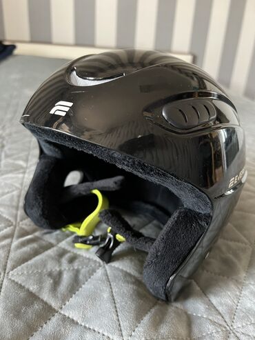 мото шлем: Шлем с утеплением внутри для детей 2-4 лет / фирма everest