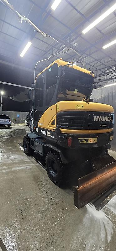Экскаваторы: Экскаватор, Hyundai, 2021 г., Колесный — 6