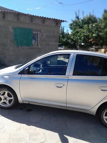 тойота ярис продажа: Toyota Yaris: 2001 г., 1 л, Механика, Бензин, Хэтчбэк — 4