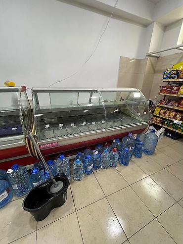 Mağaza avadanlığı: Mağaza avadanlıqları satılır – komplekt. Tərkib: - Şaquli tip döşəmə — 4
