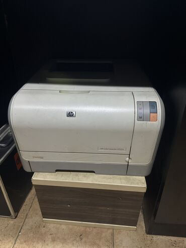Printerlər: Printer hp color lazerjet cp1215 rengli toz
