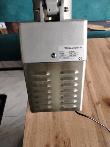 машина для мороженого: Промышленная овощерезка Vegetable Cutter Machine, модель VC65 MS