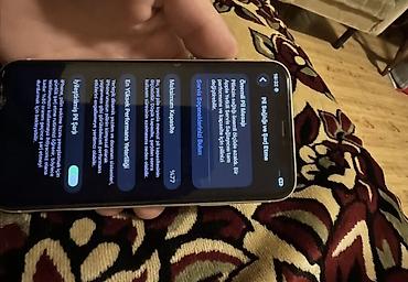 Apple iPhone: IPhone 11, Ağ, Face ID — 7