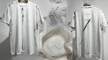 Majice: Men's T-shirt Givenchy, bоја - Crna — 12