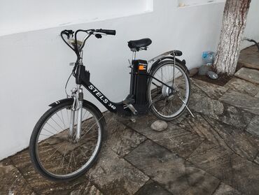 bisklet: İşlənmiş Elektrik velosipedi Stels, 26", sürətlərin sayı: 7, 250 Vt, Ünvandan götürmə